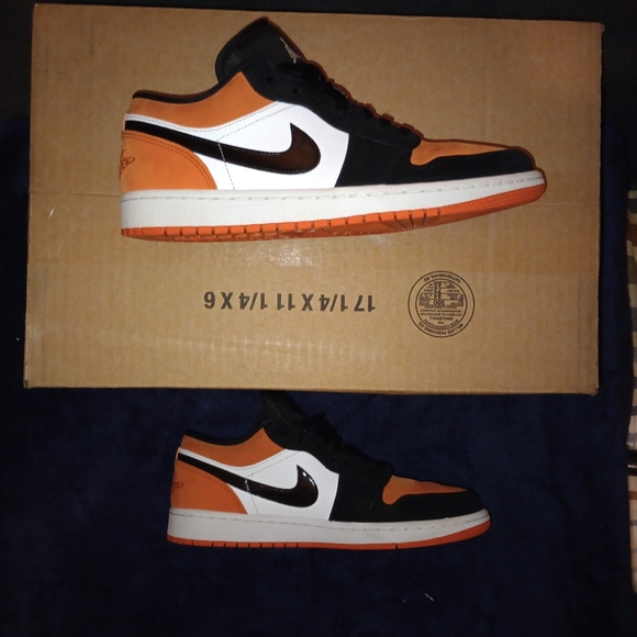 Air Jordan 1 Low Shattered Backboard Mens Size 10 - Picture 8 of 12